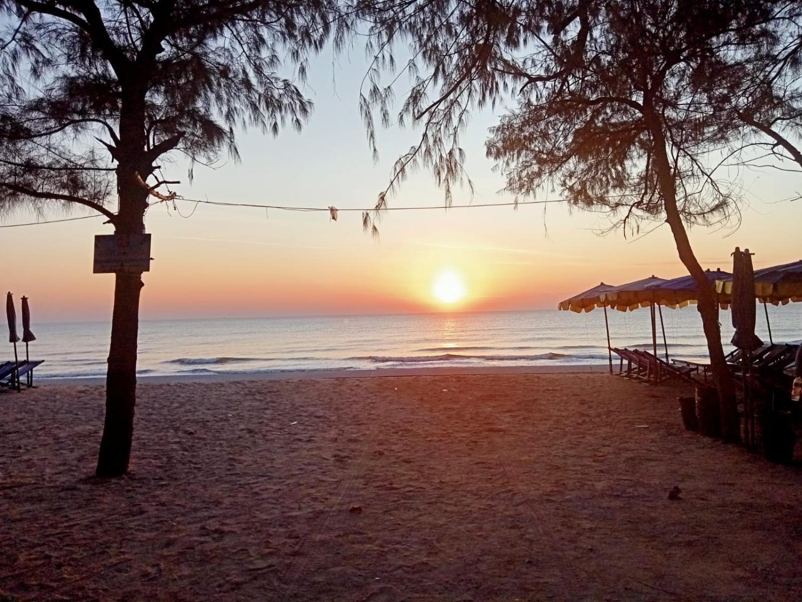 Shady Palms Guest House Cha Am Beach Cha-Am Exterior foto